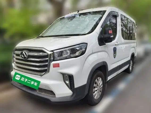SAIC MAXUS Xintu V90 2022 2.0T Manual Zhiyun King Rear-Drive Short Wheelbase Mid-Roof Design with Single Rear Tire and 6 Seats