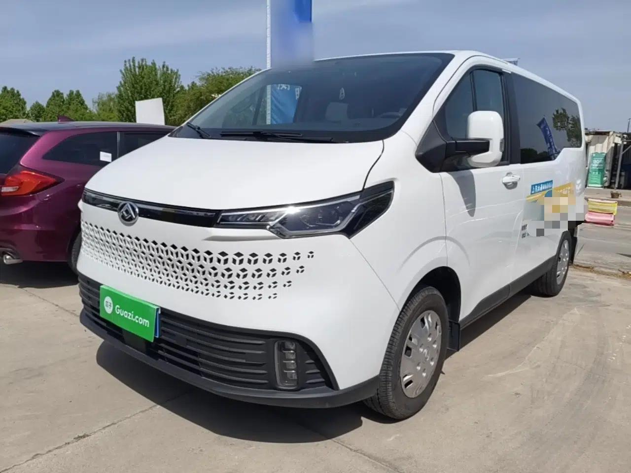 SAIC MAXUS Xintu V70 2023 2.0T Elite Edition Manual Transmission Short Wheelbase Low Roof 5/6 Seats (125 hp) — миниатюра 1