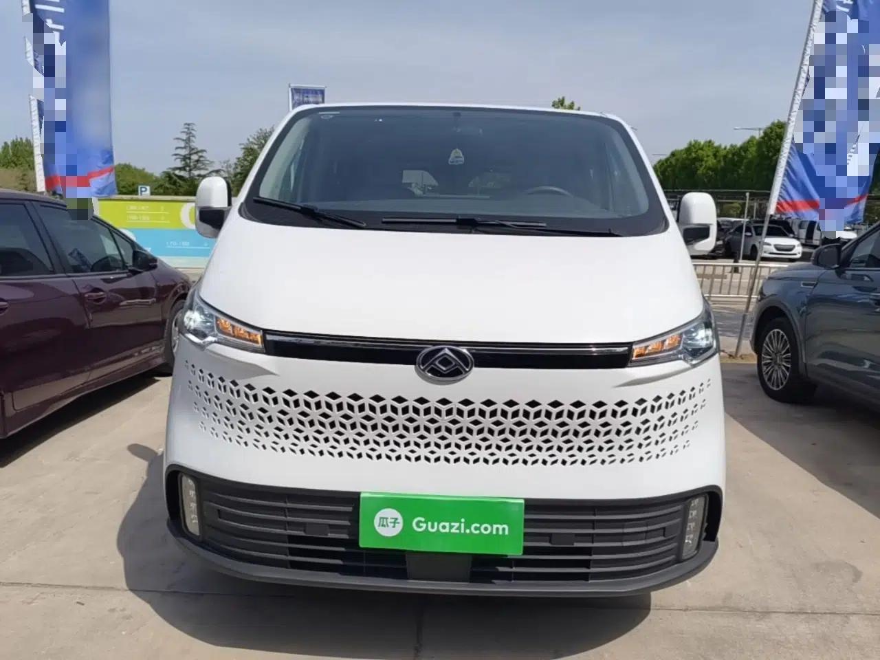 SAIC MAXUS Xintu V70 2023 2.0T Elite Edition Manual Transmission Short Wheelbase Low Roof 5/6 Seats (125 hp) — миниатюра 2