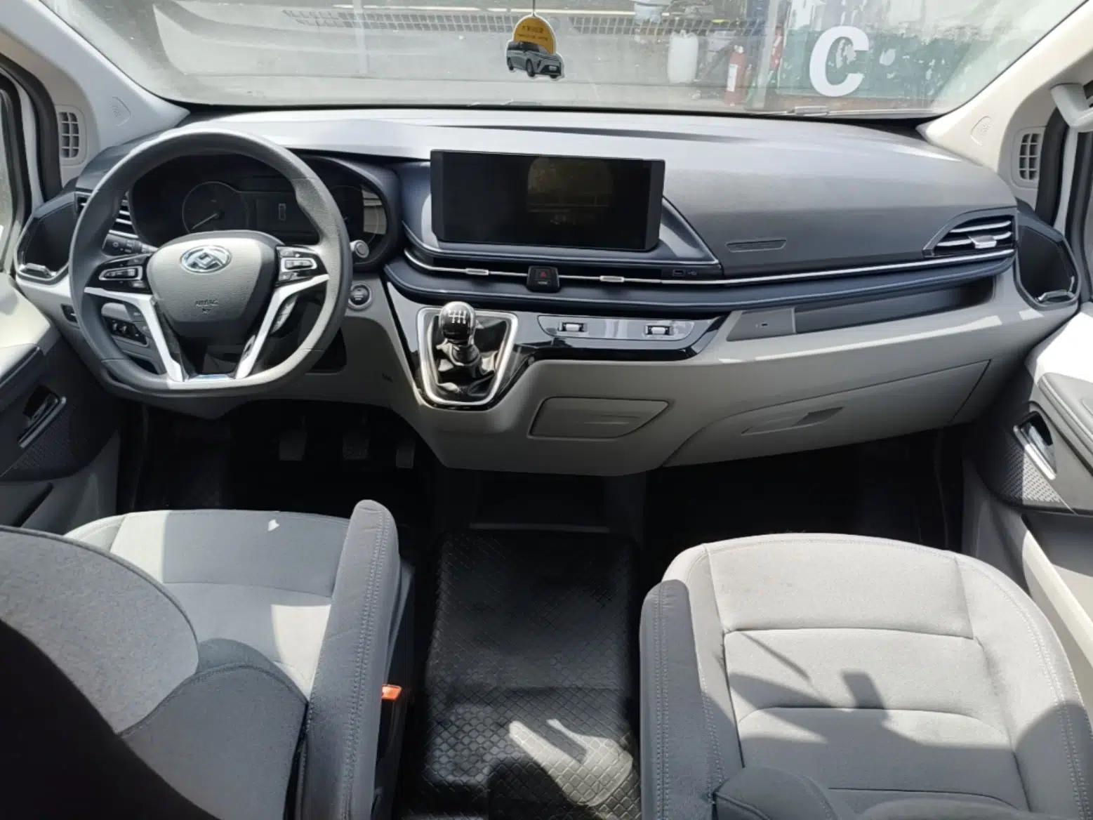 SAIC MAXUS Xintu V70 2023 2.0T Elite Edition Manual Transmission Short Wheelbase Low Roof 5/6 Seats (125 hp) — миниатюра 13