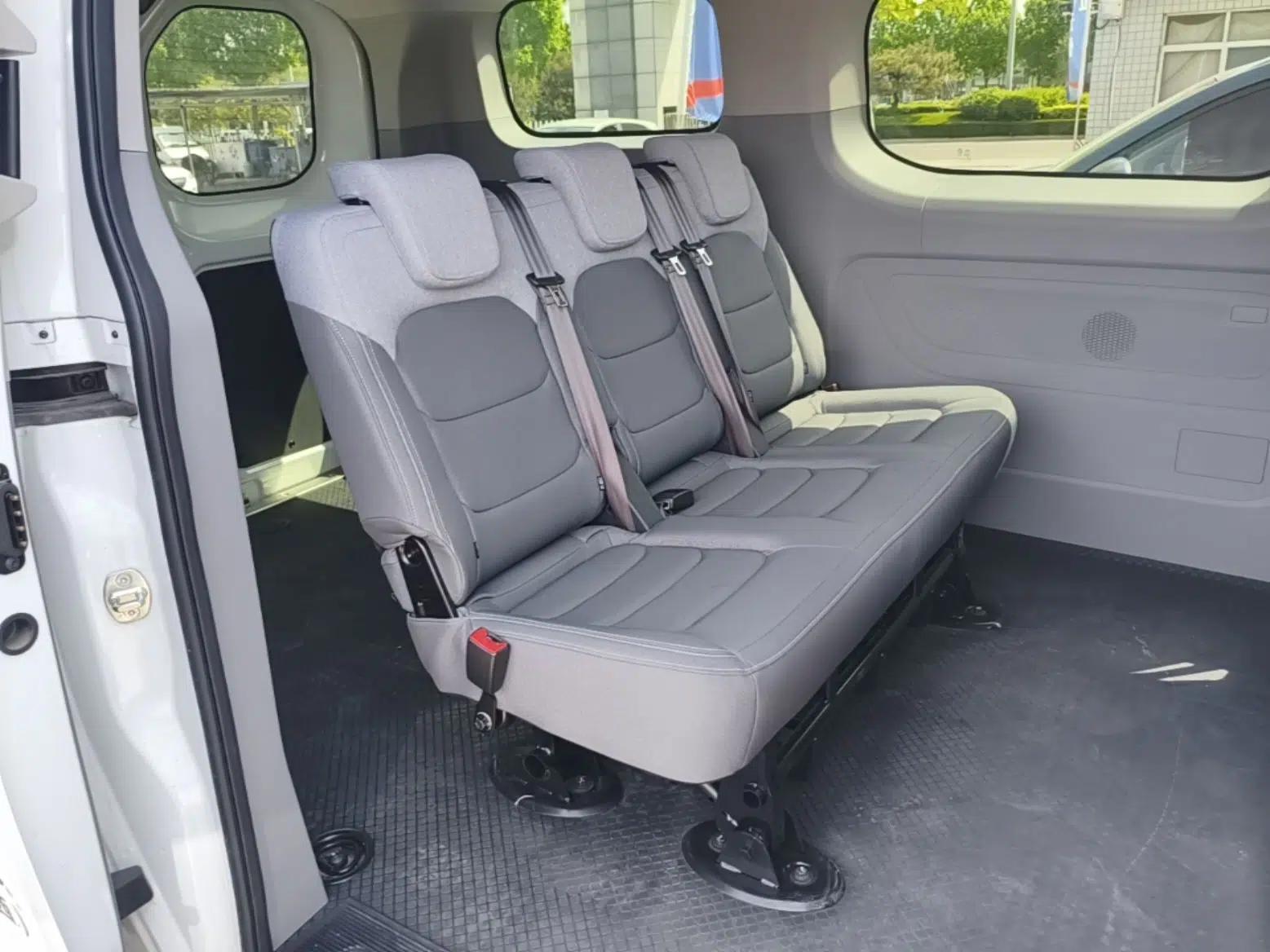 SAIC MAXUS Xintu V70 2023 2.0T Elite Edition Manual Transmission Short Wheelbase Low Roof 5/6 Seats (125 hp) — миниатюра 20