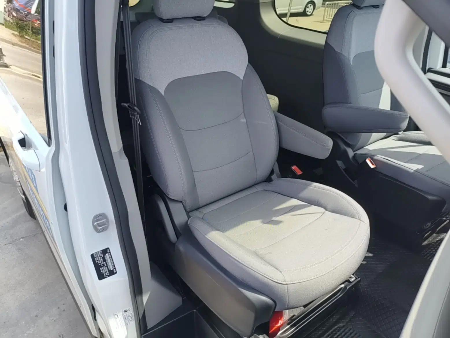 SAIC MAXUS Xintu V70 2023 2.0T Elite Edition Manual Transmission Short Wheelbase Low Roof 5/6 Seats (125 hp) — миниатюра 23