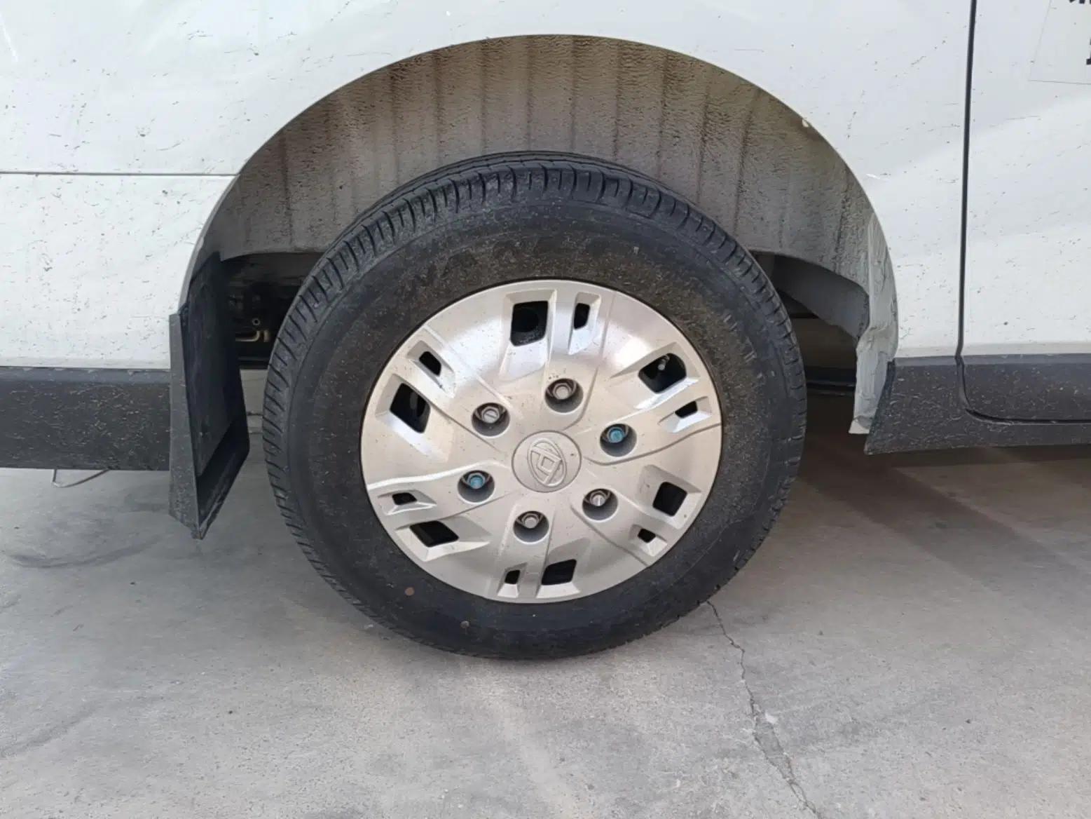 SAIC MAXUS Xintu V70 2023 2.0T Elite Edition Manual Transmission Short Wheelbase Low Roof 5/6 Seats (125 hp) — миниатюра 10