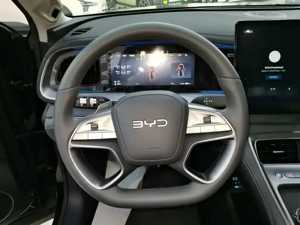 Hiace 07 DM-i 2025 Model 150 Navigator+ Edition — миниатюра 11