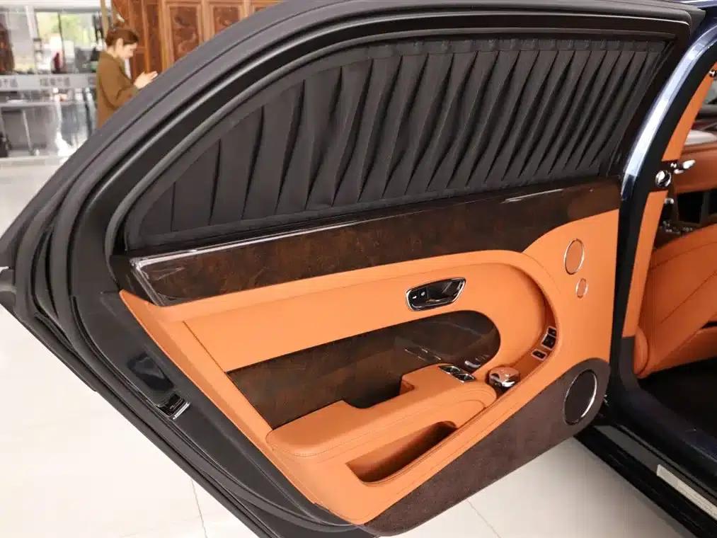 Mulsanne 2017 6.8T Long Wheelbase — миниатюра 22