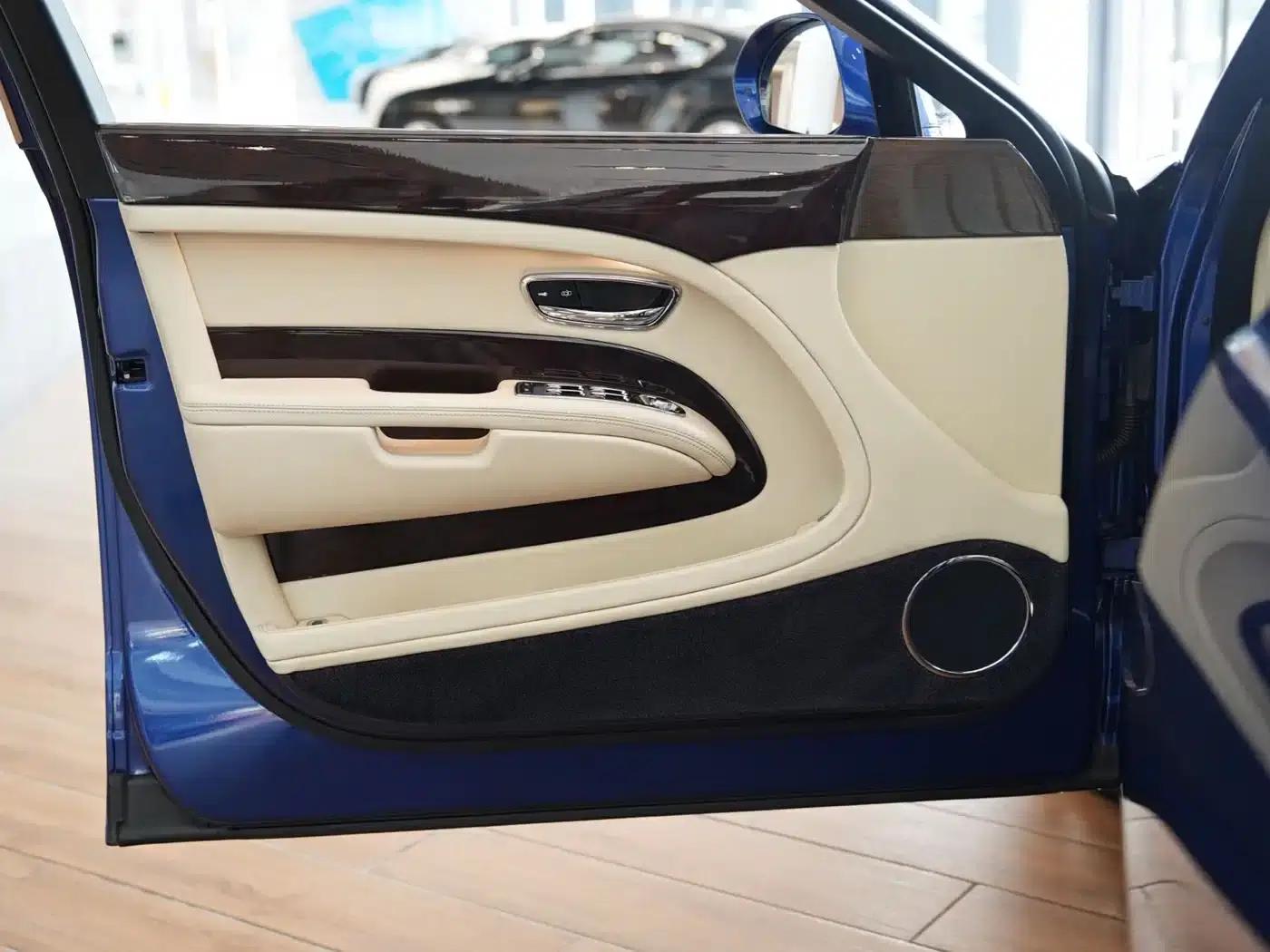 Mulsanne 2011 6.8T Premium Edition — миниатюра 17