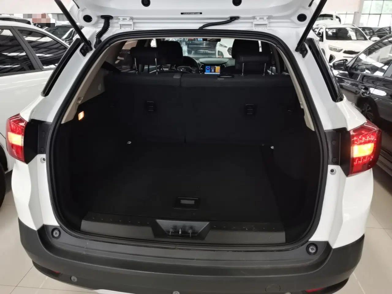 Dongfeng Aeolus AX3 2019 1.6L Manual Enjoyment Edition — миниатюра 22