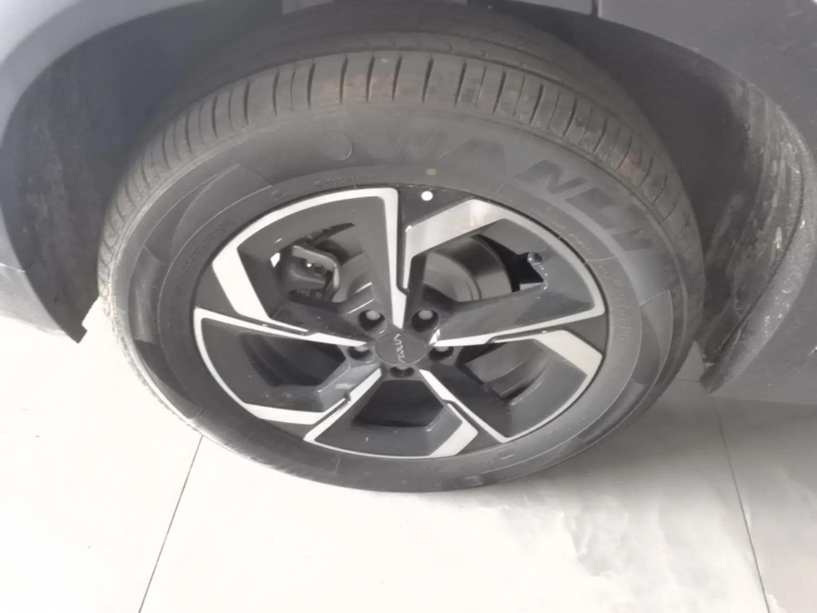 Dongfeng Aeolus L7 New Energy 2025 518 Comfort Edition — миниатюра 10