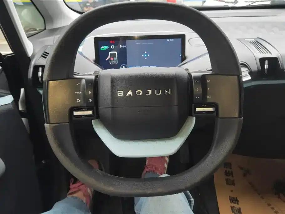 Baojun E300 2020 Plus Interstellar Intelligent Driving Edition — миниатюра 15
