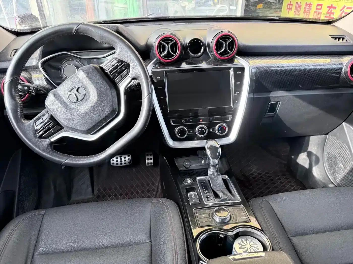 Beijing BJ20 2016 1.5T CVT Luxury Edition — миниатюра 12