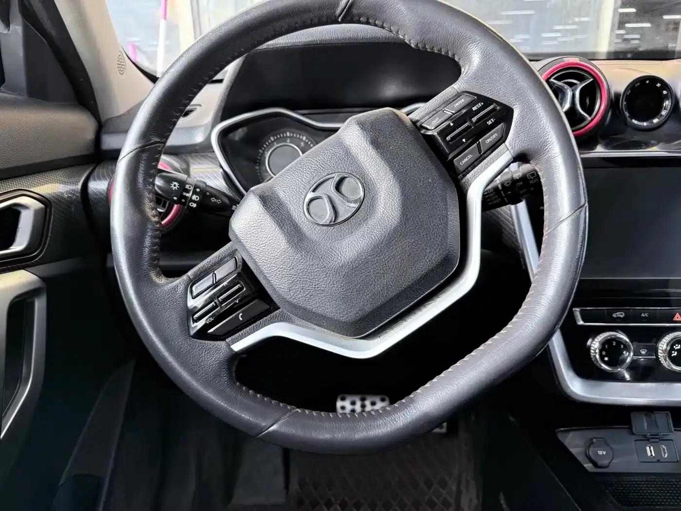 Beijing BJ20 2016 1.5T CVT Luxury Edition — миниатюра 15