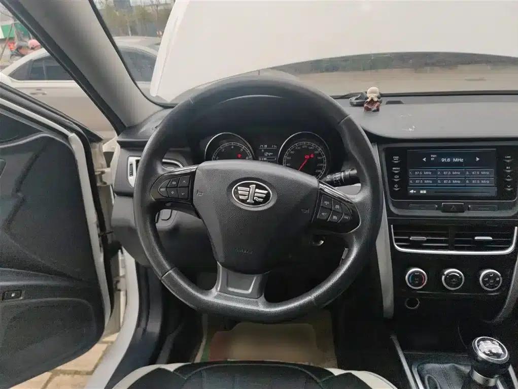 Besturn B30 2017 1.6L Manual Deluxe Edition — миниатюра 11