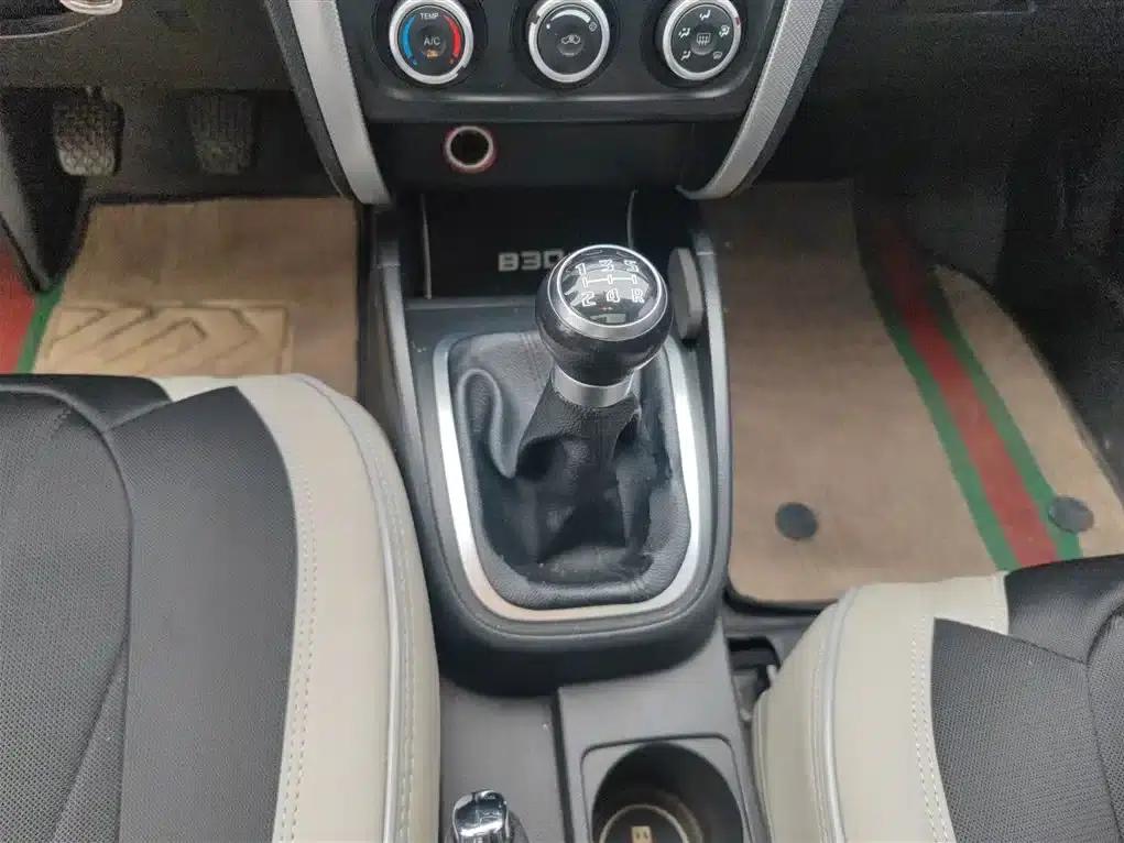 Besturn B30 2017 1.6L Manual Deluxe Edition — миниатюра 14