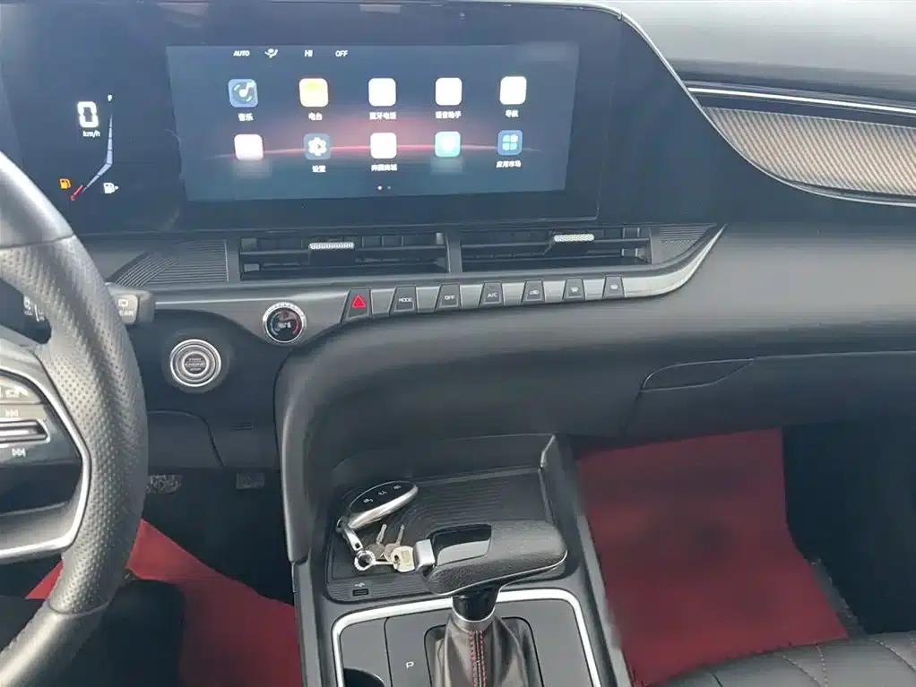 Bestune T55 2023 1.5T Automatic Leap Forward Edition — миниатюра 5
