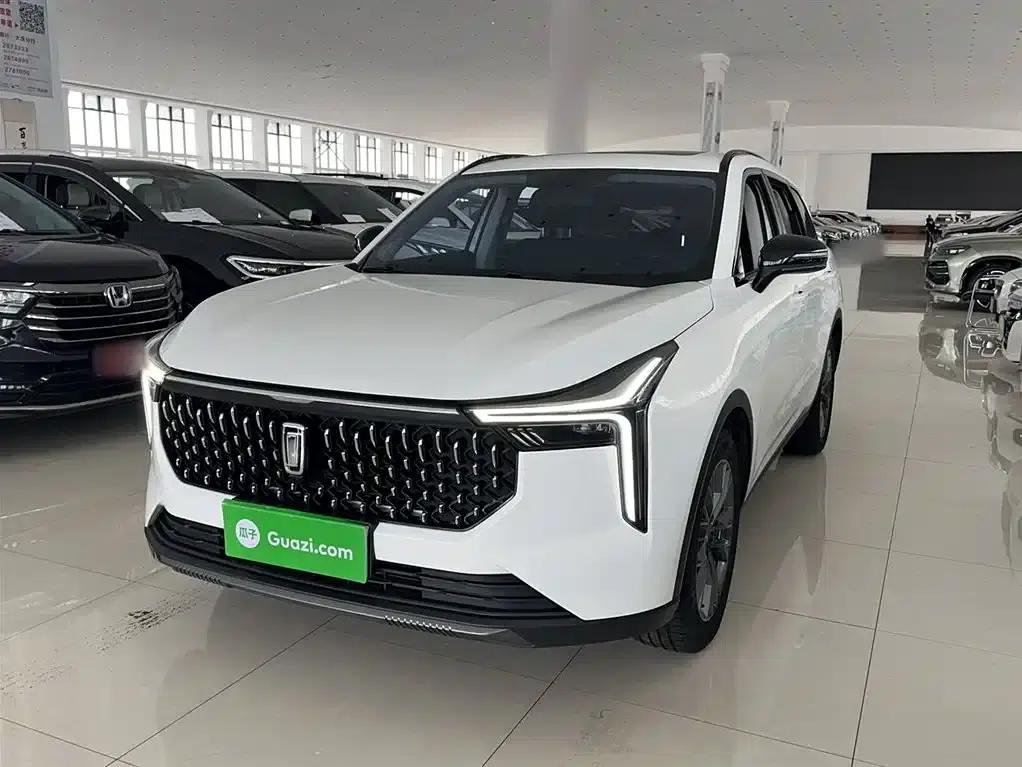 Bestune T55 2023 1.5T Automatic Leap Forward Edition — миниатюра 6
