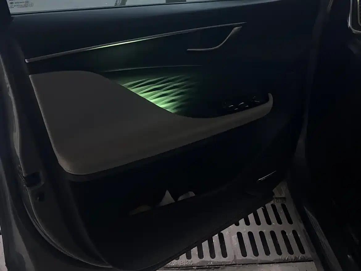 Cube 2023 1.5T DCT Platinum Edition — миниатюра 4
