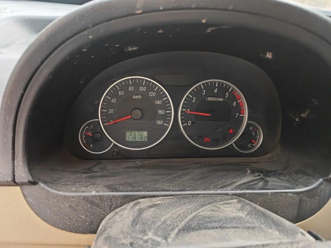 Dongfeng Xiaokang C37 2012 1.4L Entrepreneur II Type DK13-06 — миниатюра 12