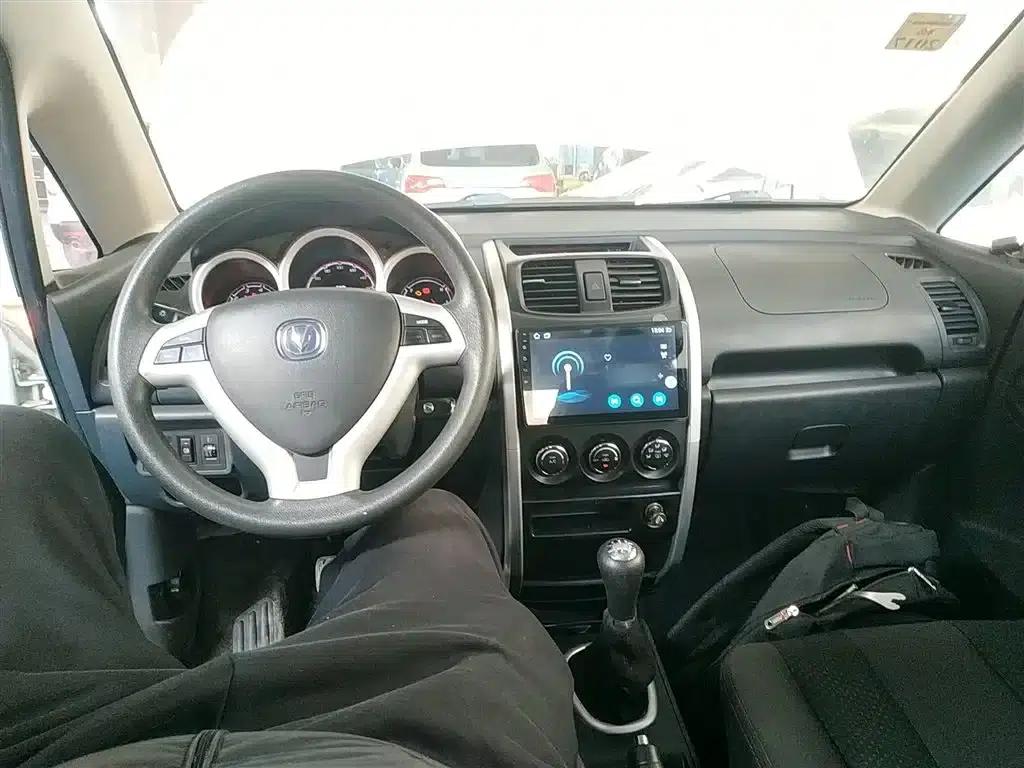 Changan CX20 2014 1.4L Manual Sport Edition (National IV Emission Standard) — миниатюра 6