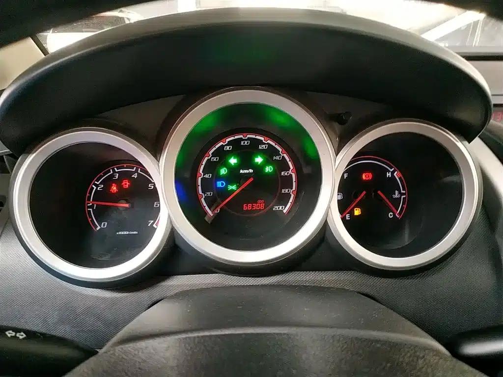 Changan CX20 2014 1.4L Manual Sport Edition (National IV Emission Standard) — миниатюра 8