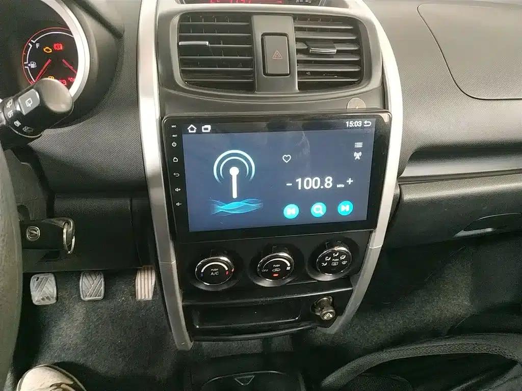 Changan CX20 2014 1.4L Manual Sport Edition (National IV Emission Standard) — миниатюра 9