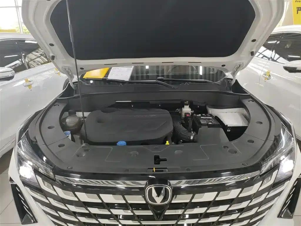 Changan UNI-Z 2025 1.5T Luxury Edition — миниатюра 20