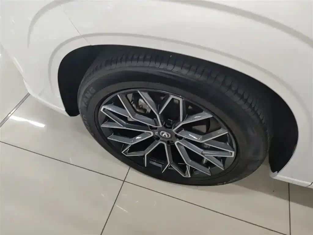 Changan UNI-Z 2025 1.5T Luxury Edition — миниатюра 23