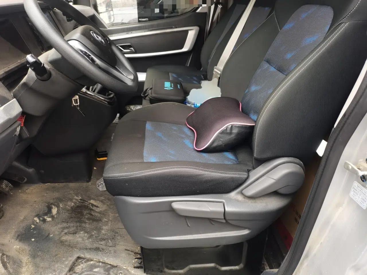 Dongfeng Yufeng 2023 V9+ 2.0T Manual Front-Drive Multi-Function Short-Chassis Mid-Height 5/6-Seater — миниатюра 14