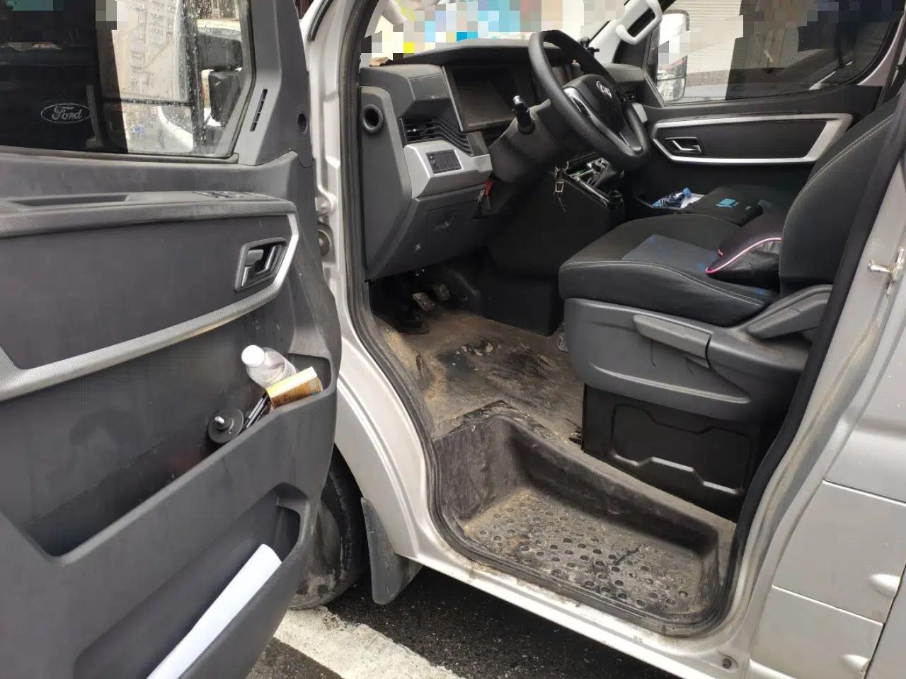 Dongfeng Yufeng 2023 V9+ 2.0T Manual Front-Drive Multi-Function Short-Chassis Mid-Height 5/6-Seater — миниатюра 19
