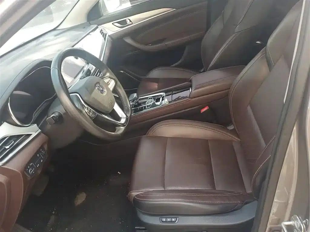 Changan Eado New Energy 2019 EV460 Shared Edition — миниатюра 15