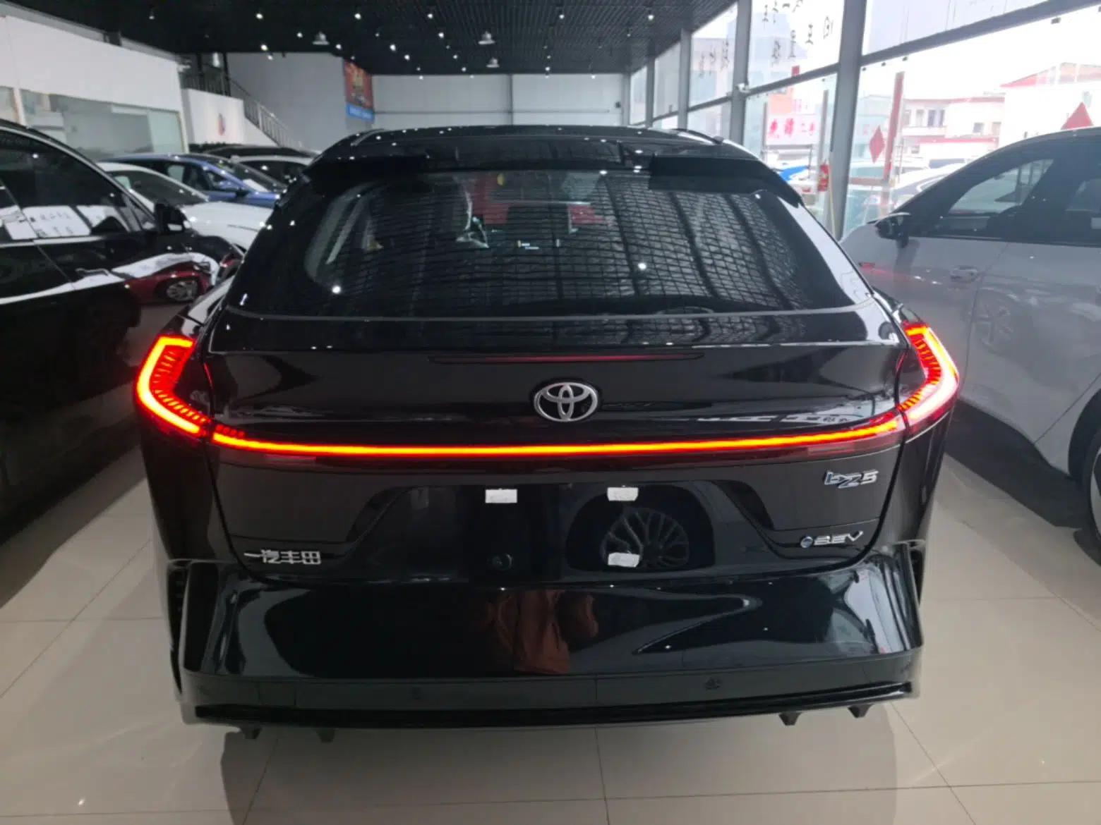 Toyota bZ5 2025 Model 550 JOY — миниатюра 5