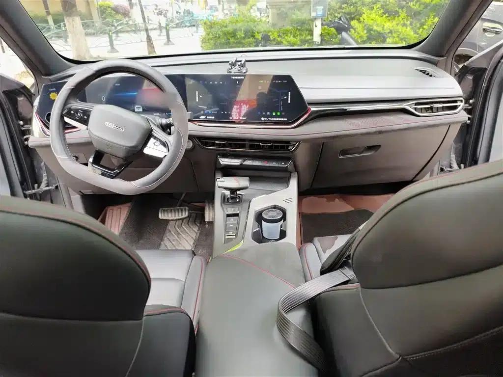 Changan Oushang X5 PLUS 2023 Facelift 1.5T DCT Navigator Edition — миниатюра 10