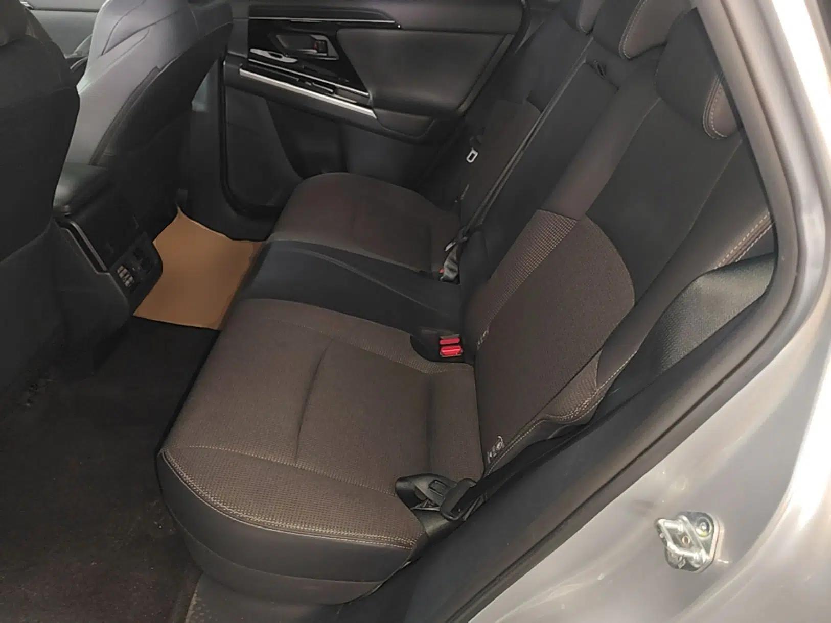 Toyota FAW bZ4X 2022 Two-Wheel-Drive Long-Range JOY Edition — миниатюра 19