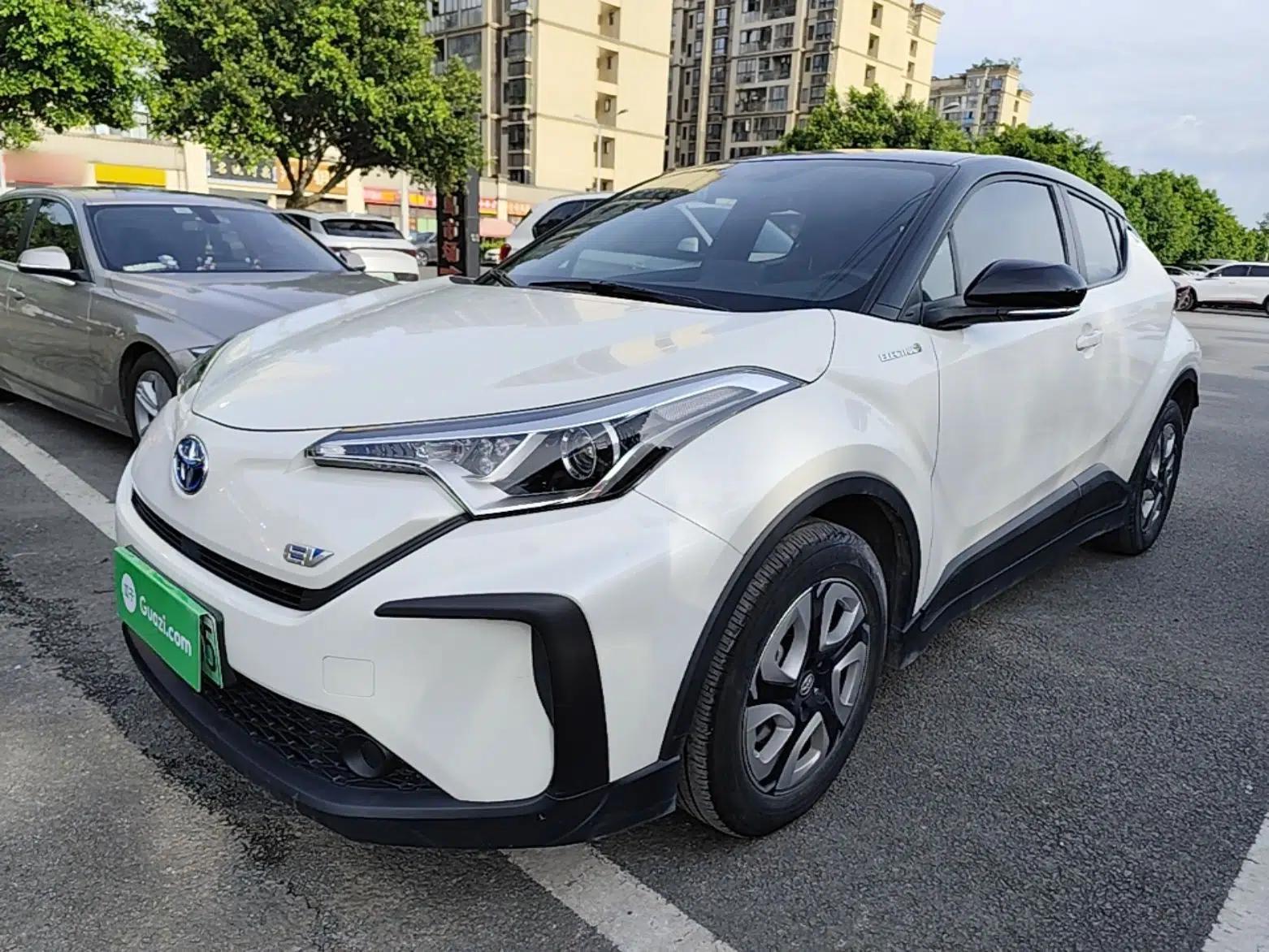 Toyota C-HR EV 2020 Leading Edition — миниатюра 1