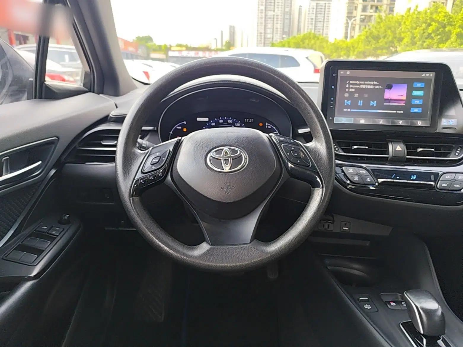 Toyota C-HR EV 2020 Leading Edition — миниатюра 14