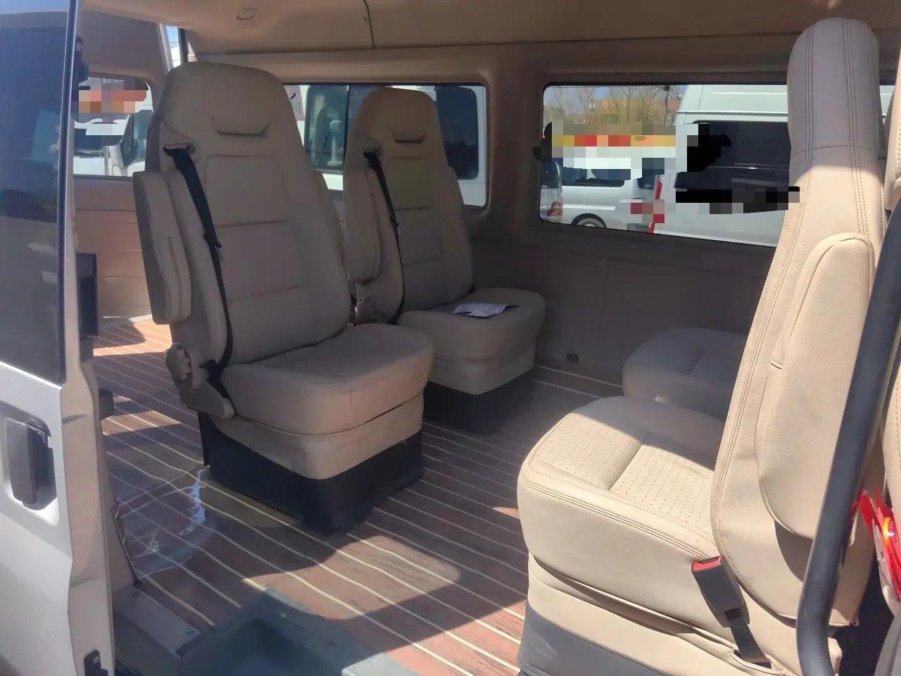 Ford Transit Custom 2016 2.2T Long-Wheelbase 6/7-Seater Mid-Roof Multi-Purpose Vehicle — миниатюра 18