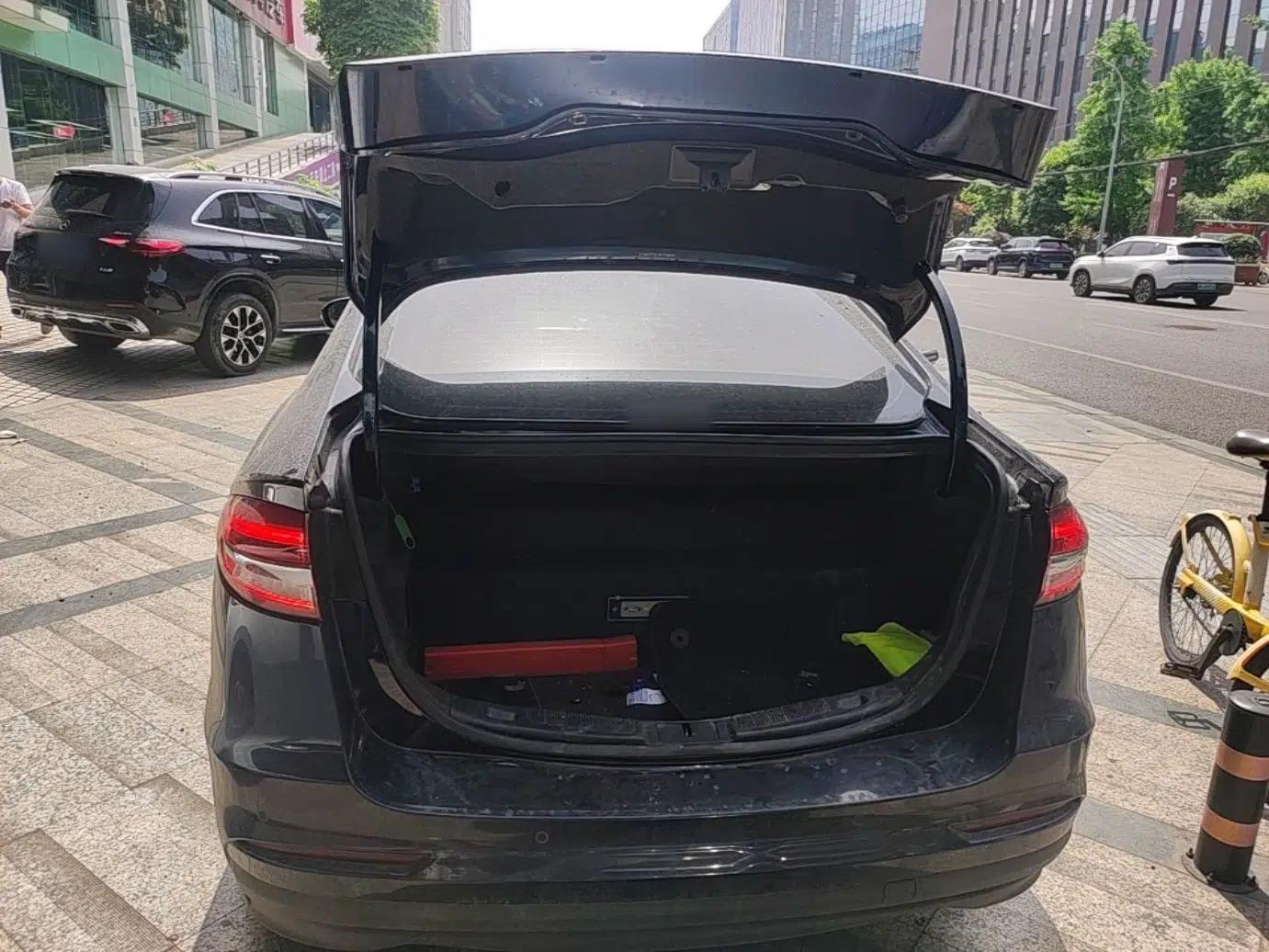 Ford Mondeo New Energy 2018 2.0 PHEV Smart-Controlled Fashion Edition China VI Standard — миниатюра 21
