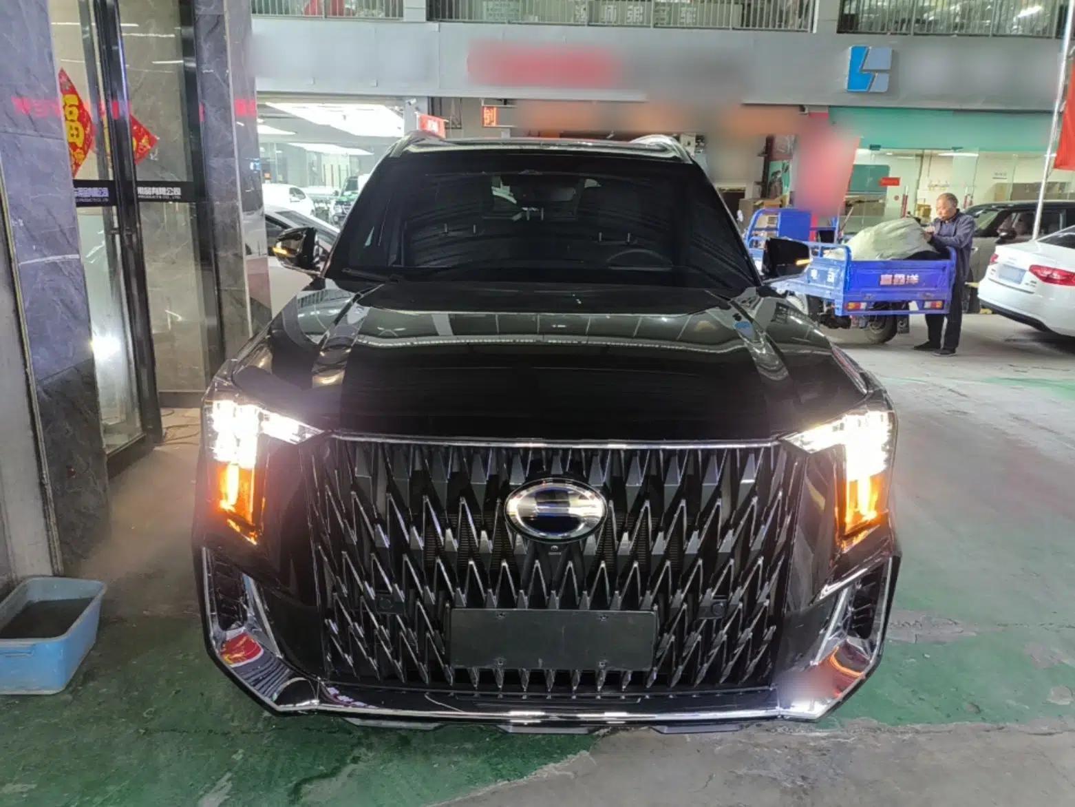 GAC Trumpchi ES9 2024 PHEV with 143 km Max — миниатюра 2