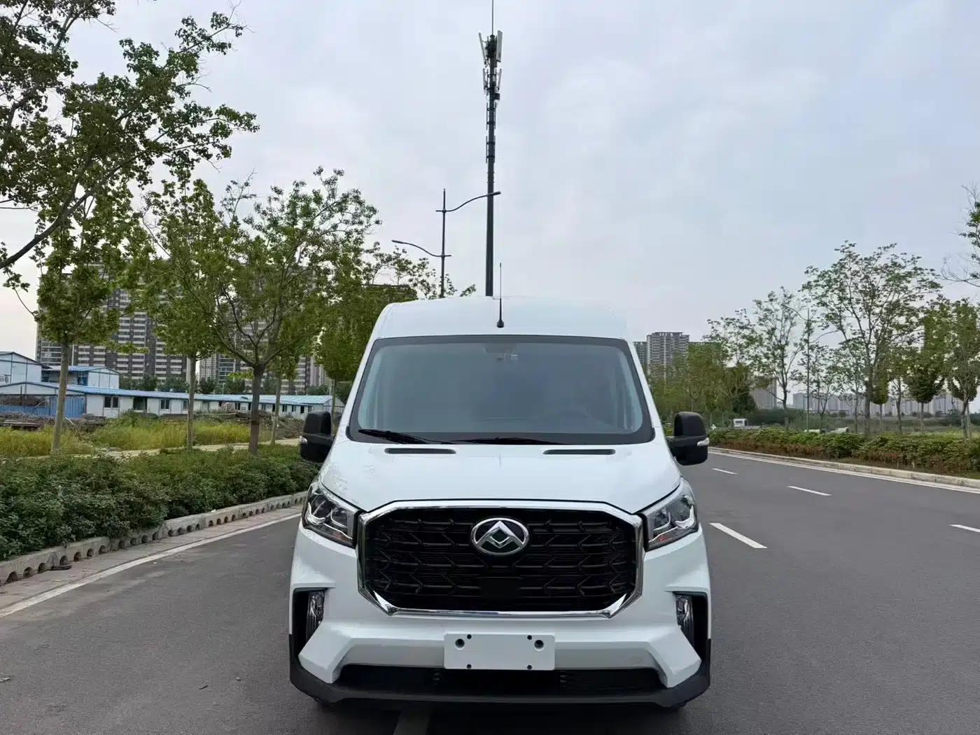 Xintu V90 2024 Smart 2.0T Automatic Front-Wheel Drive Long Wheelbase High Roof Single Rear Tire 6/7 Seats — миниатюра 3