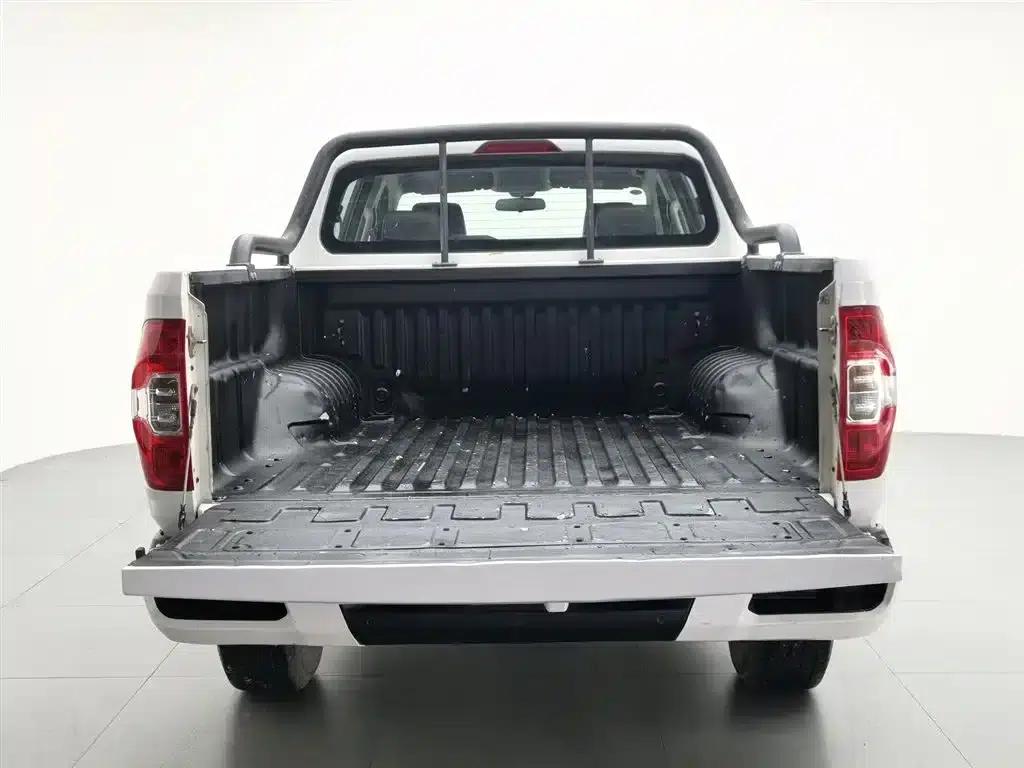 Maxus T70 2020 2.0T Gasoline Manual 2WD Elite Standard Box High Chassis — миниатюра 16