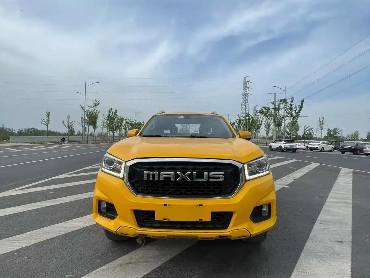 Maxus T70 2022 2.0T Manual Diesel 2WD 5th Anniversary Edition Elite Version with Long Box and Flat Bottom — миниатюра 2