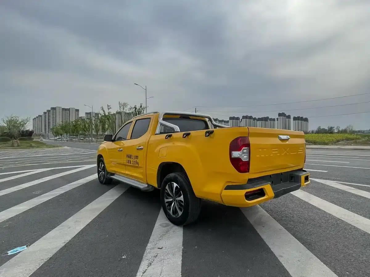Maxus T70 2022 2.0T Manual Diesel 2WD 5th Anniversary Edition Elite Version with Long Box and Flat Bottom — миниатюра 7