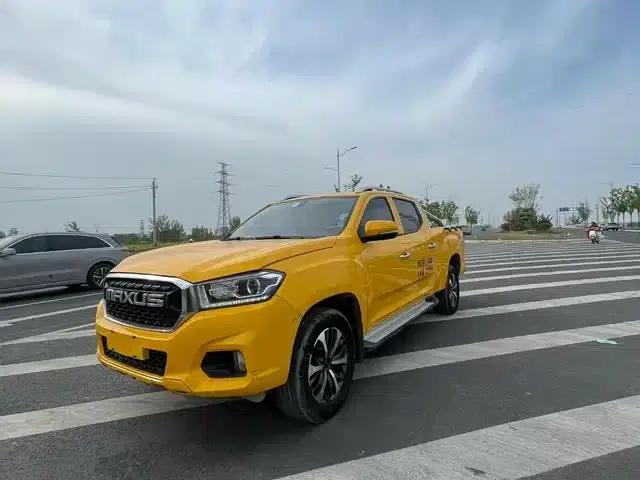 Maxus T70 2022 2.0T Manual Diesel 2WD 5th Anniversary Edition Elite Version with Long Box and Flat Bottom