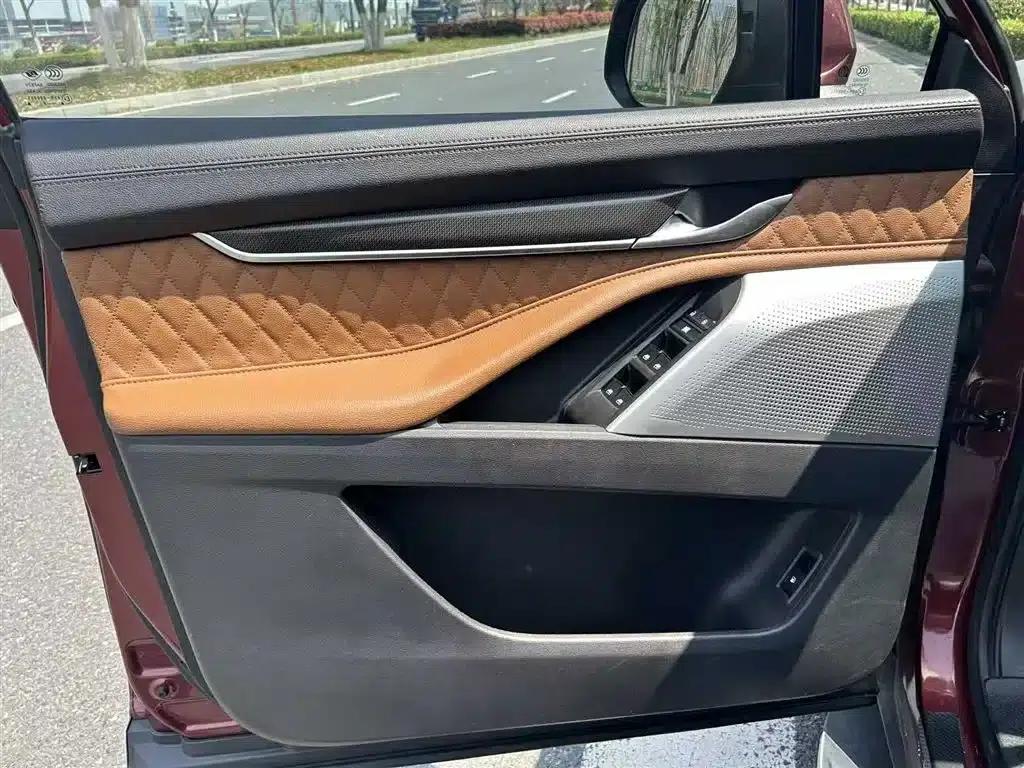 SAIC MAXUS D90 2017 2.0T Automatic 4WD Sirius — миниатюра 16
