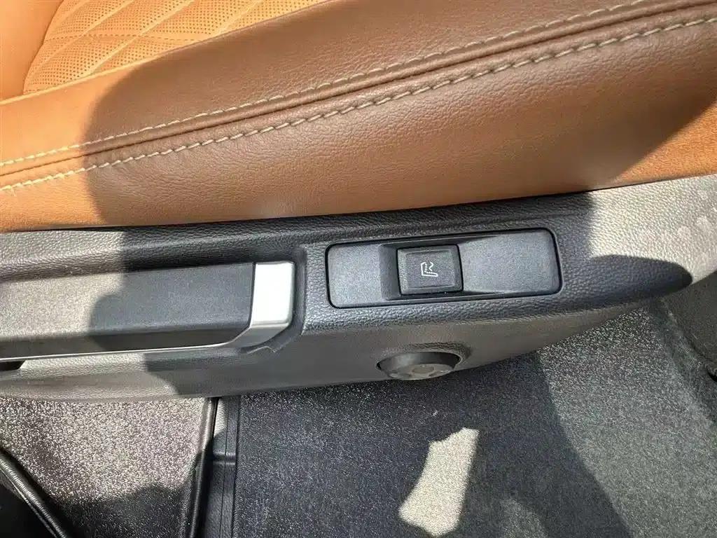 SAIC MAXUS D90 2017 2.0T Automatic 4WD Sirius — миниатюра 19