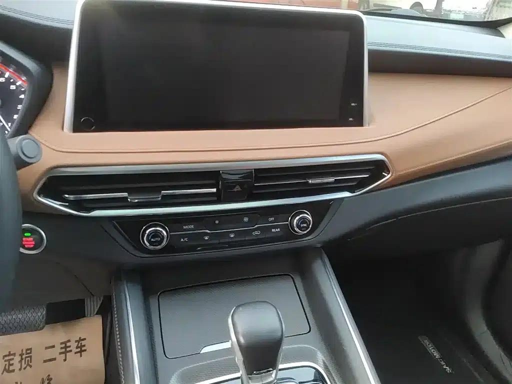 SAIC MAXUS D90 2017 2.0T Automatic 4WD Sirius — миниатюра 5