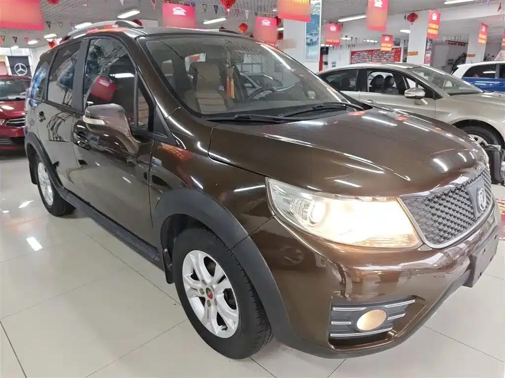 Jingyi X3 2015 1.5L Comfort Model — миниатюра 4