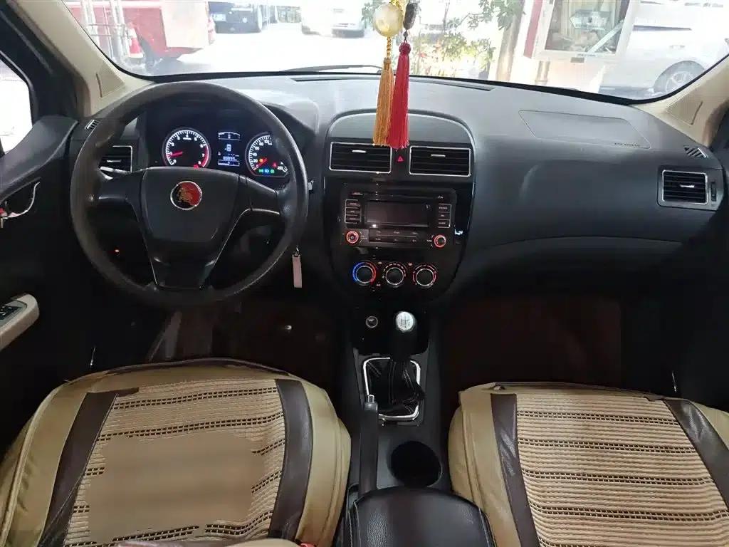 Jingyi X3 2015 1.5L Comfort Model — миниатюра 10