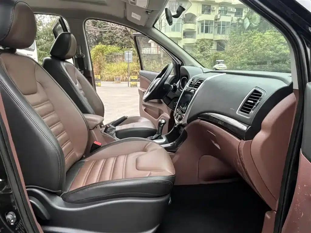 Fengxing SX6 2016 1.6L CVT Luxury Edition — миниатюра 16