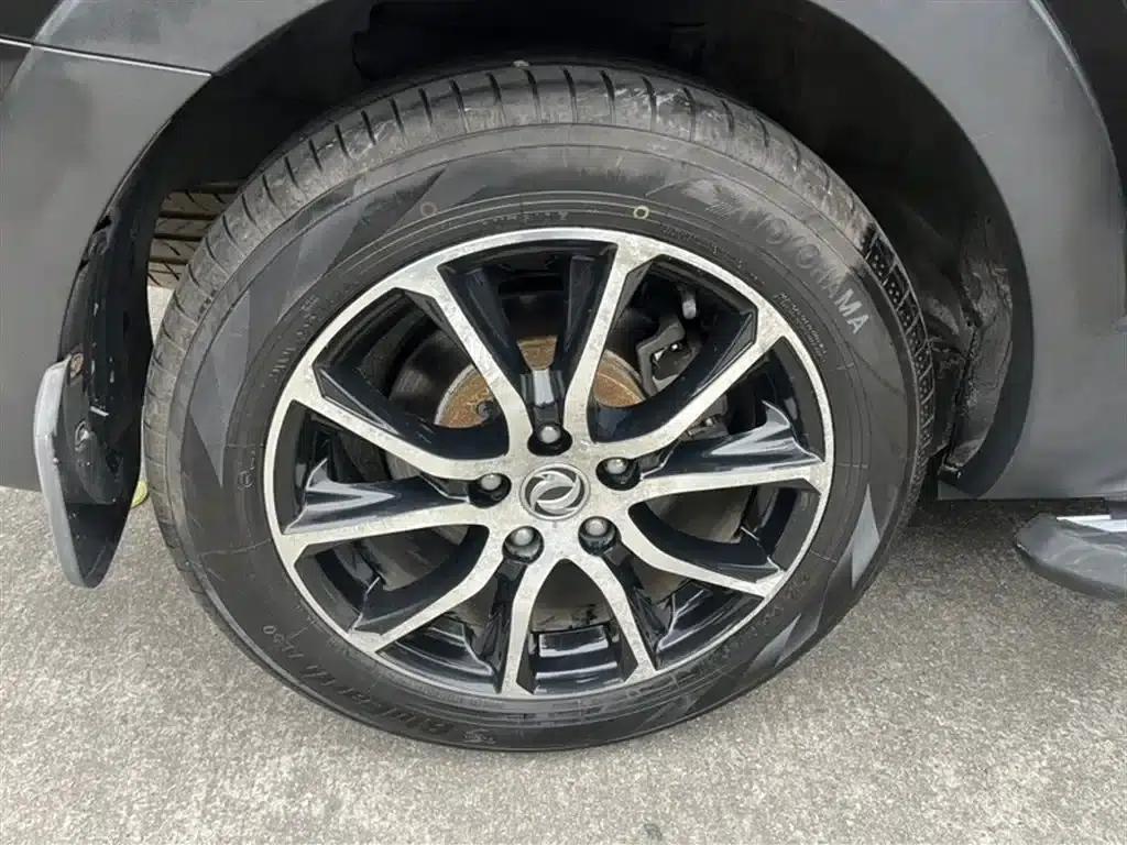 Fengxing SX6 2016 1.6L CVT Luxury Edition — миниатюра 24