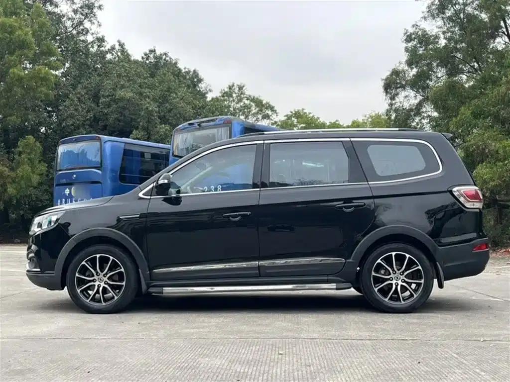 Fengxing SX6 2016 1.6L CVT Luxury Edition — миниатюра 25